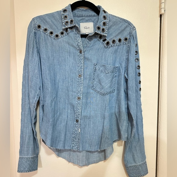 Rails Clayton Chambray Classic Denim Shirt Size: XS - Picture 4 of 10